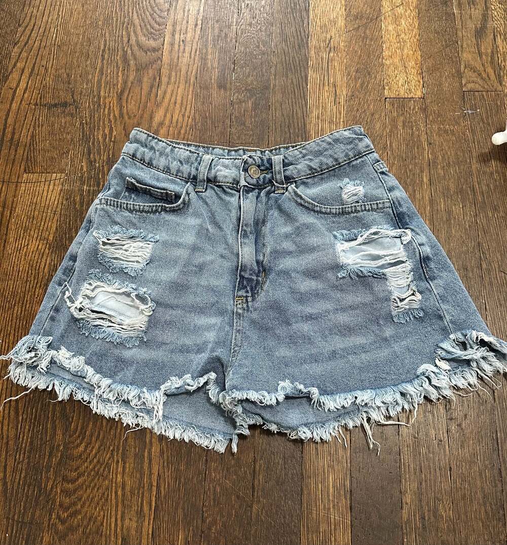 Zaroli Women's Distressed High Waist Frayed Raw Hem Denim Shorts Size M Waist 24